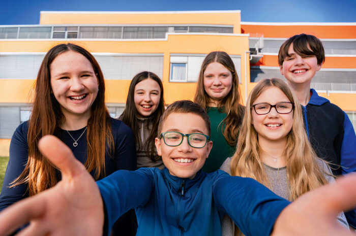 Übertritt an die JES