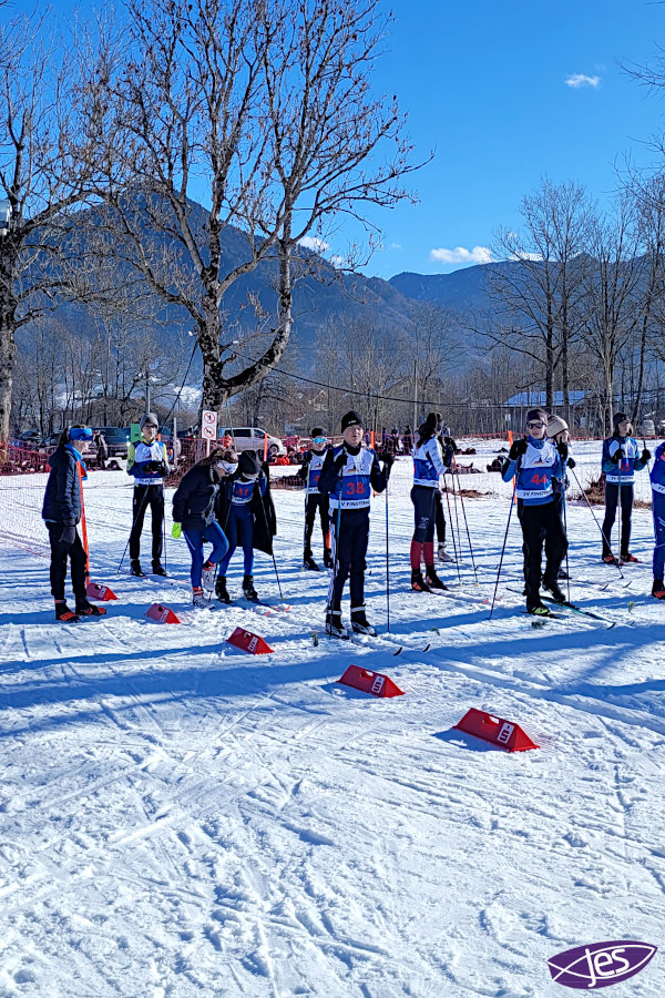 Skilanglauf. Unsere Skilangläufer am Start bei besten Wetterbedingungen.