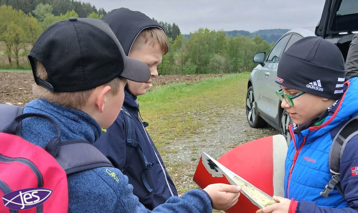 Ausflug der 6. Klassen zur Windkraftanlage Lützenreuth