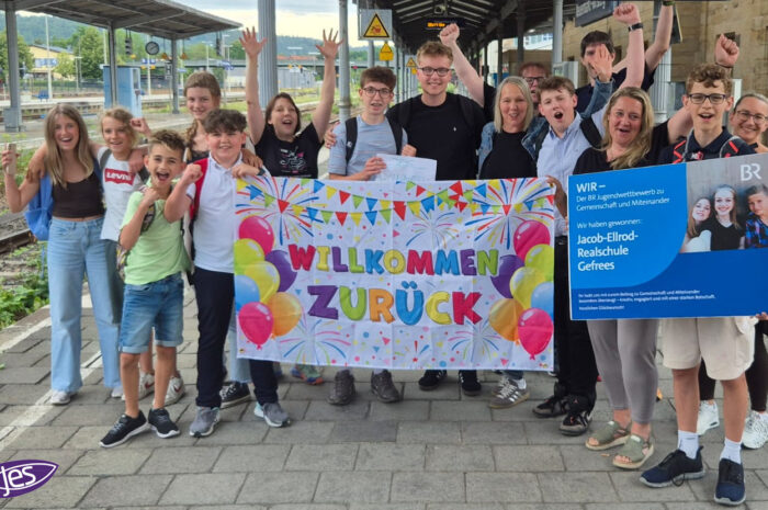 JES gewinnt BR-Jugendwettbewerb „Wir – Eure Geschichten von Zusammenhalt“